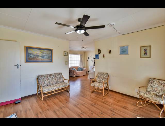 2 BEDROOM TOWNHOUSE SOLD IN FLORAUNA